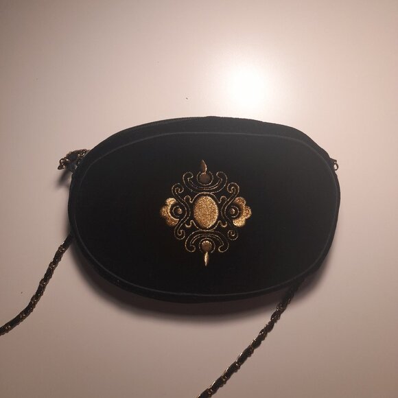 *BOGO FREE* Carolyne Barton Night Vintage Velvet with Gold Accent Chain Purse - Picture 1 of 6